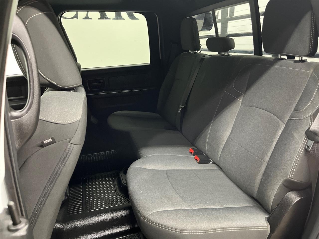 RAM 3500 Tradesman Crew Cab 4WD DRW 2023