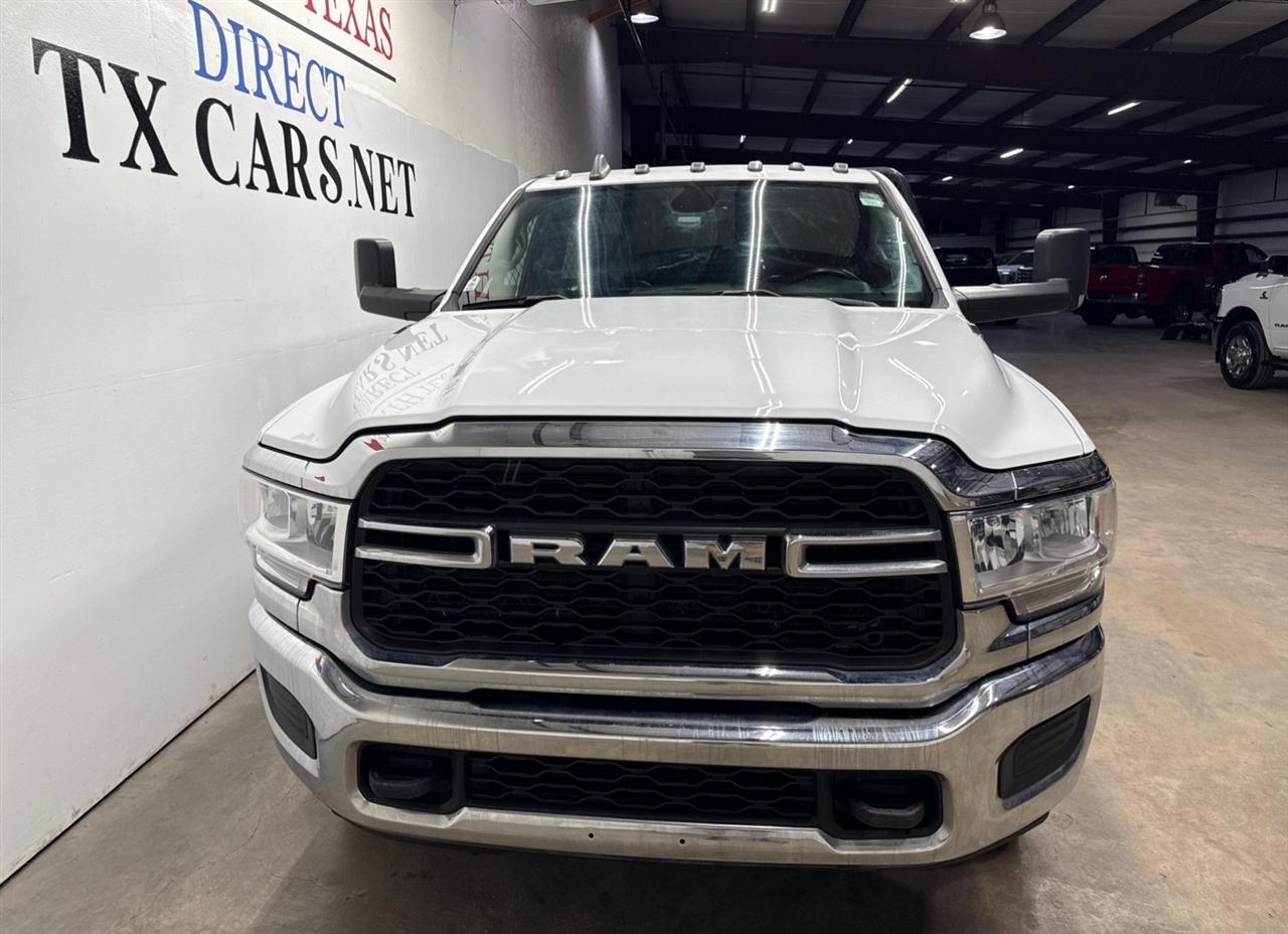 RAM 3500 Regular Cab 4WD DRW 2022
