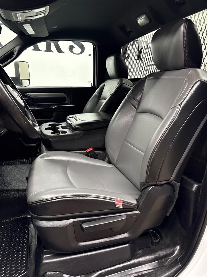RAM 3500 Regular Cab 4WD DRW 2022