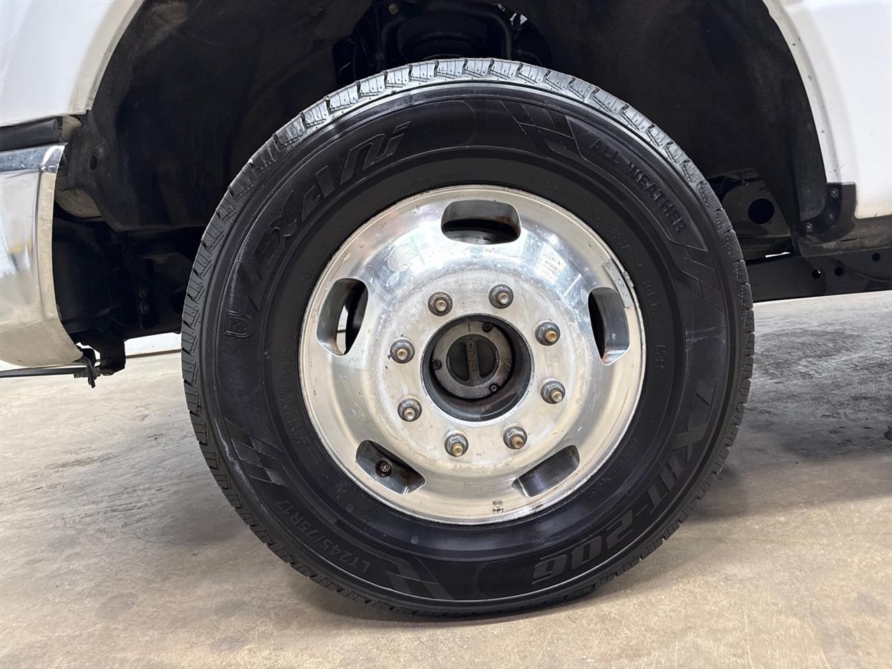 Ford F-350 SD King Ranch Crew Cab Long Bed DRW 4WD 2022