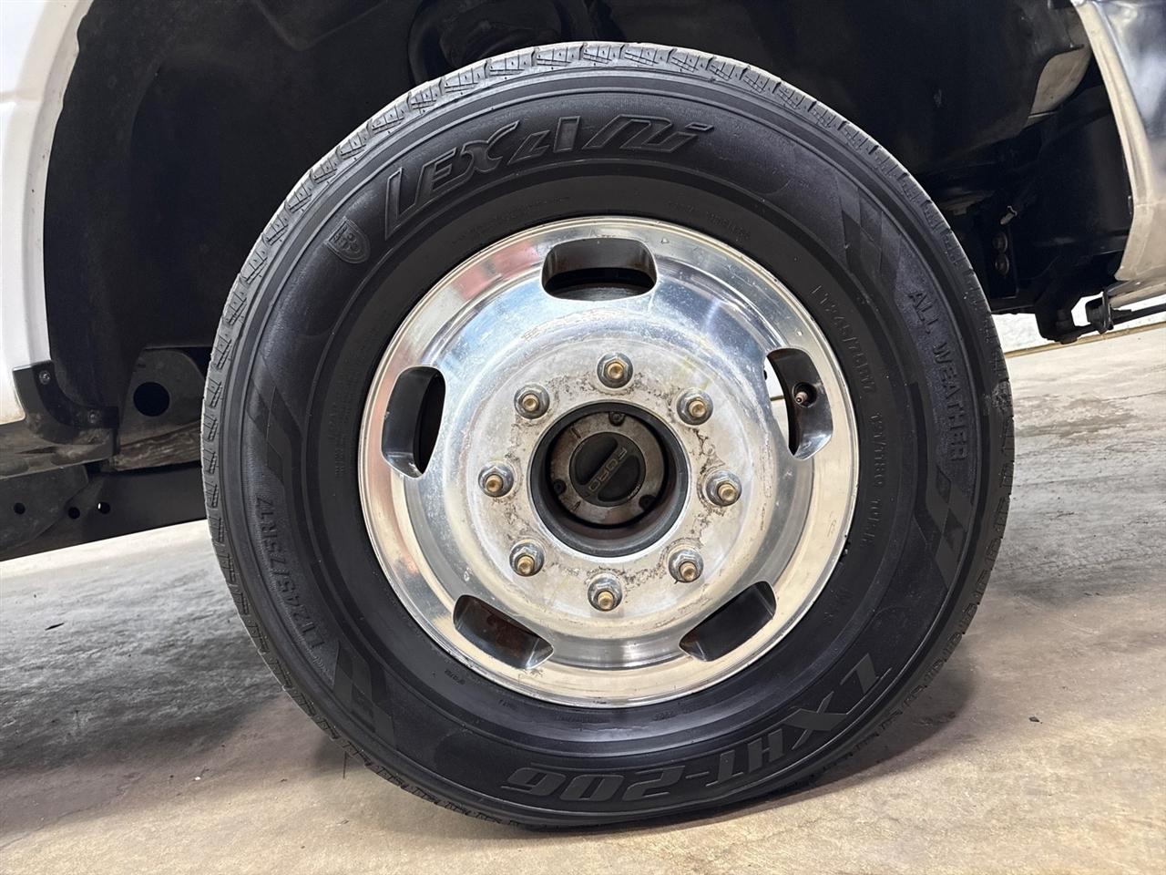 Ford F-350 SD King Ranch Crew Cab Long Bed DRW 4WD 2022