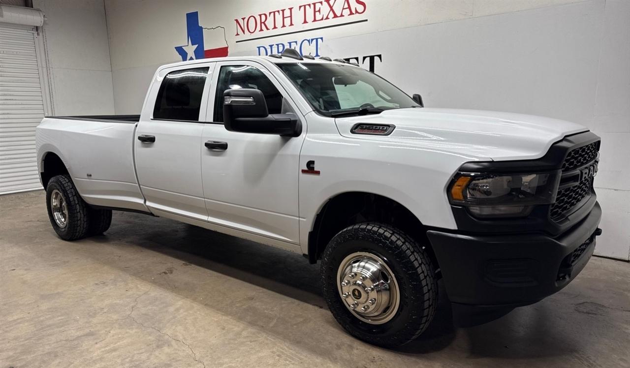 RAM 3500 Tradesman Crew Cab 4WD DRW 2024