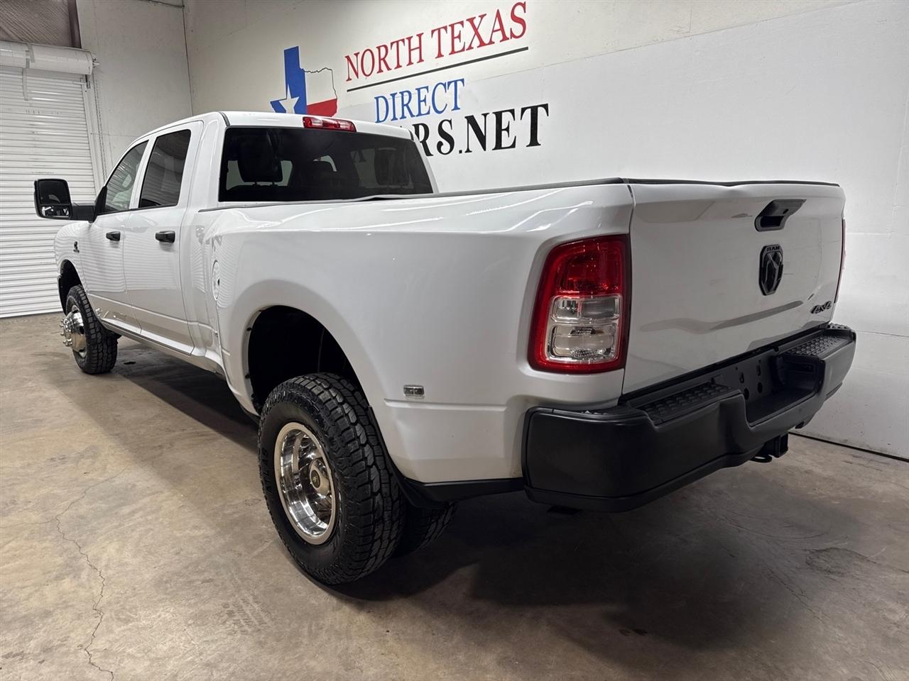 RAM 3500 Tradesman Crew Cab 4WD DRW 2024