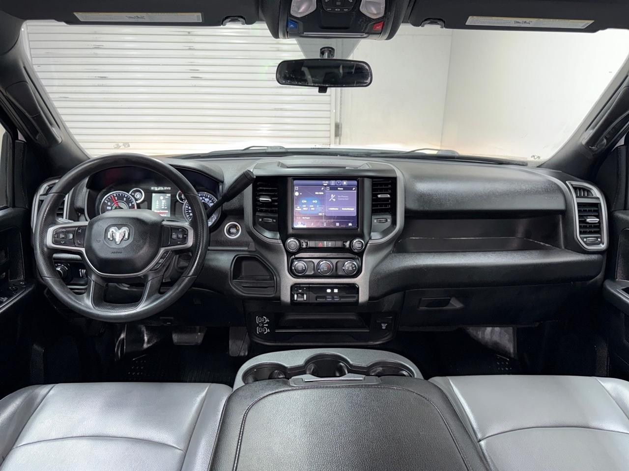 RAM 3500 Tradesman Crew Cab 4WD DRW 2024