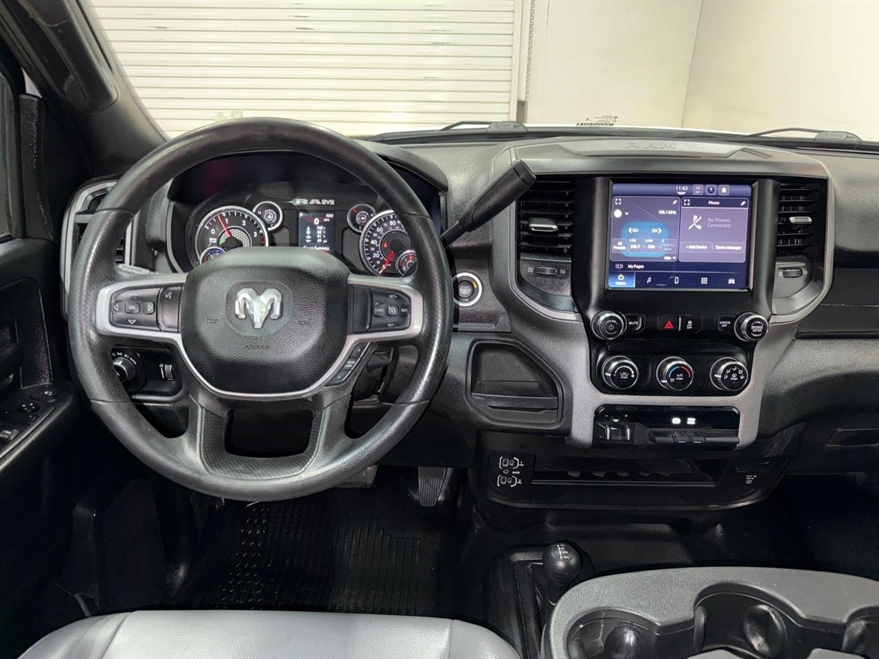 RAM 3500 Tradesman Crew Cab 4WD DRW 2024