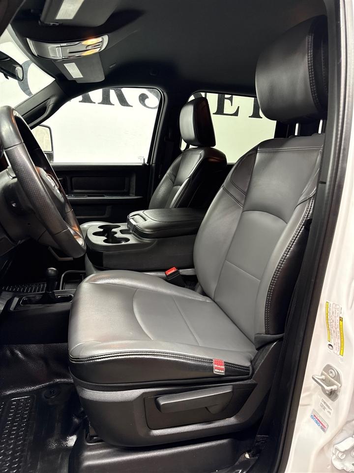 RAM 3500 Tradesman Crew Cab 4WD DRW 2024