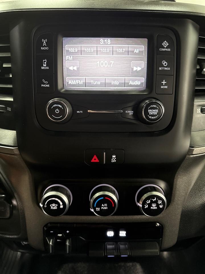 RAM 2500 Tradesman Crew Cab LWB 4WD 2022
