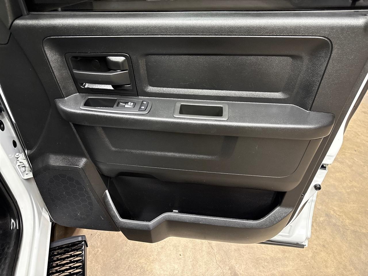 RAM 2500 Tradesman Crew Cab LWB 4WD 2022