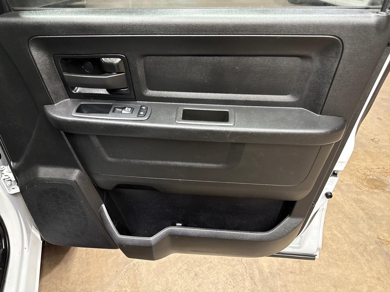 RAM 2500 Tradesman Crew Cab LWB 4WD 2022
