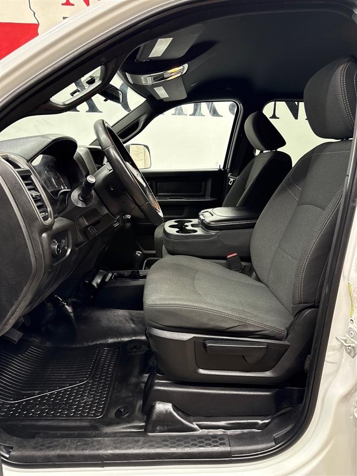 RAM 2500 Tradesman Crew Cab LWB 4WD 2022