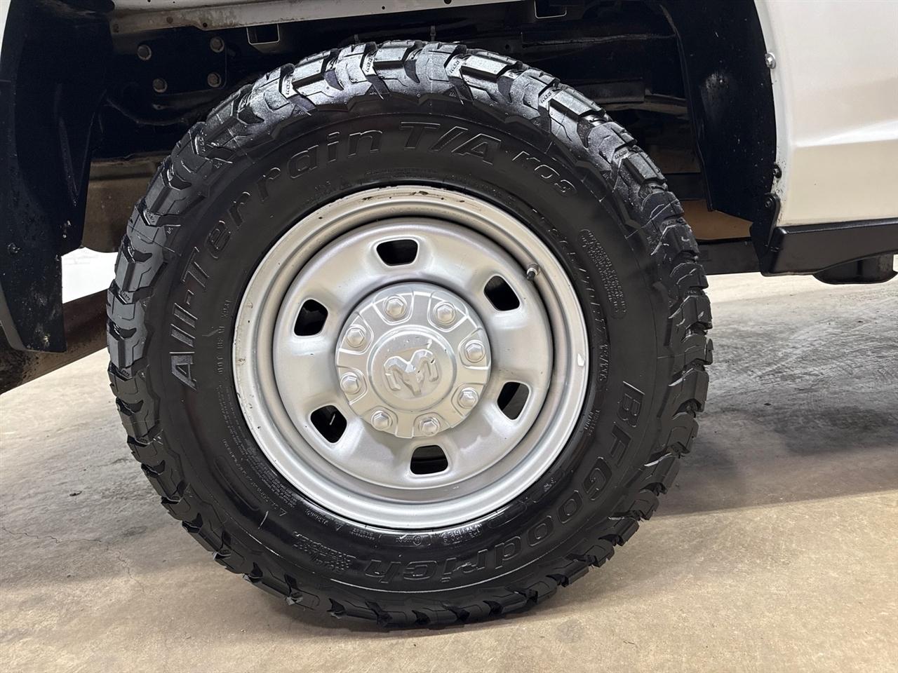 RAM 2500 Tradesman Crew Cab LWB 4WD 2022