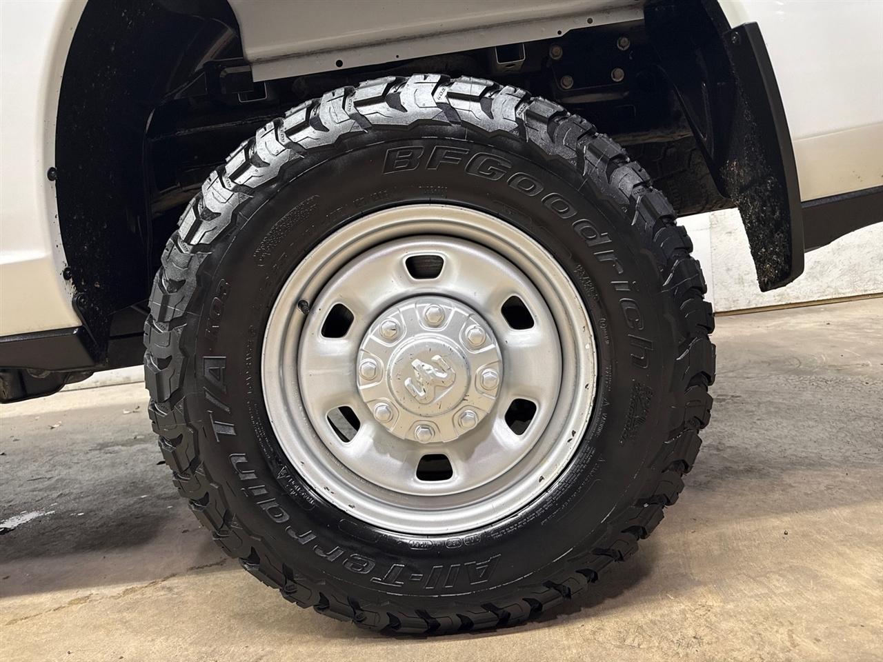 RAM 2500 Tradesman Crew Cab LWB 4WD 2022