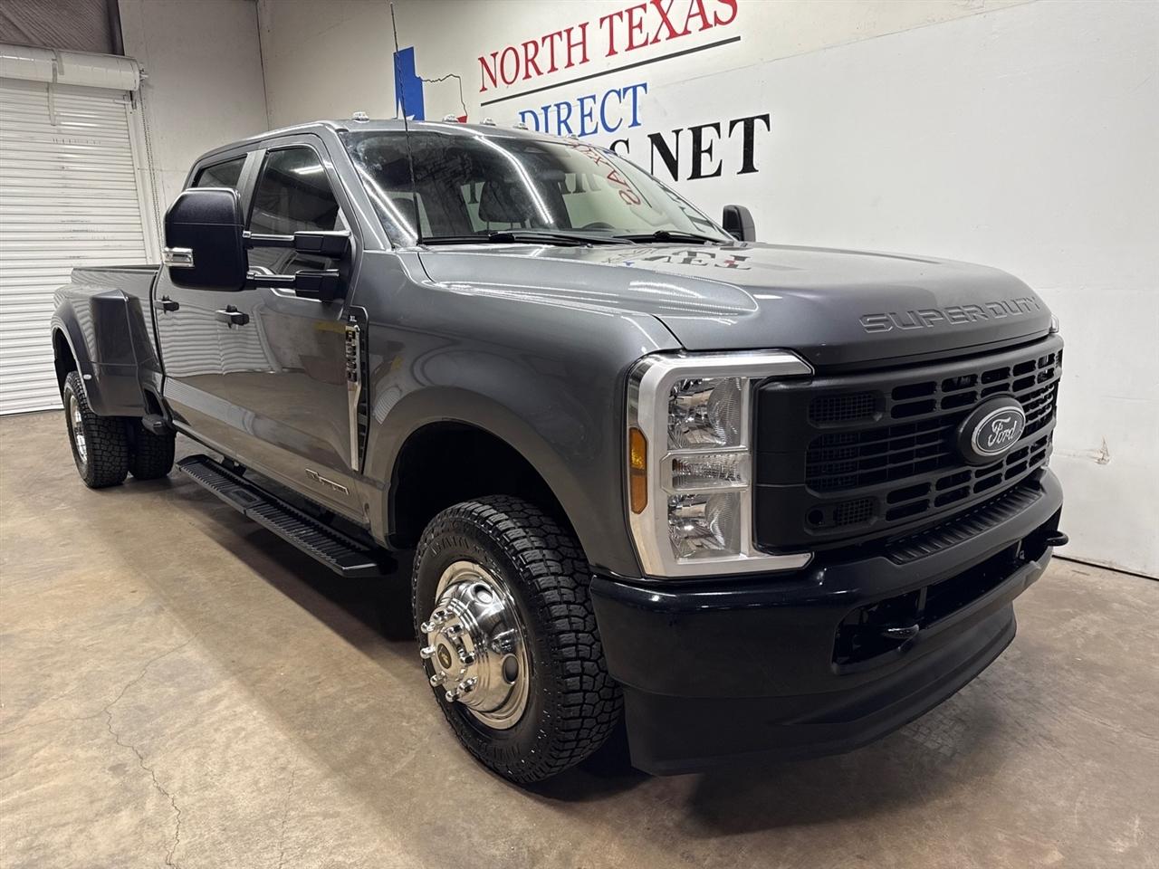 Ford F-350 SD XL Crew Cab Long Bed DRW 4WD 2024