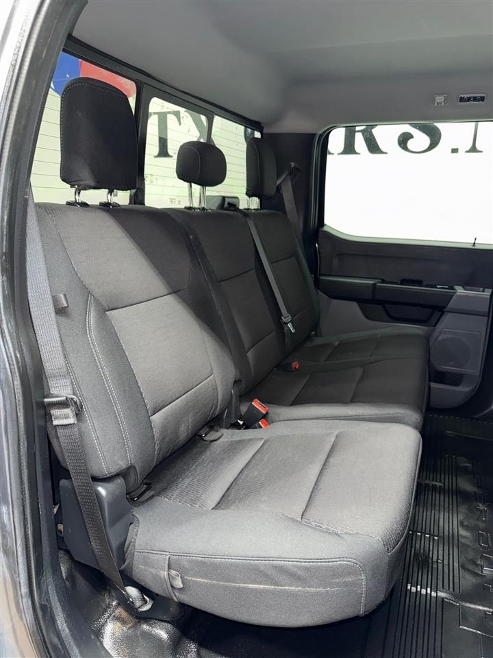 Ford F-350 SD XL Crew Cab Long Bed DRW 4WD 2024