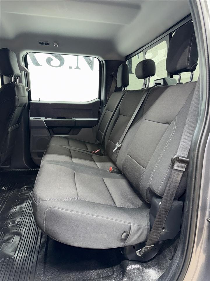 Ford F-350 SD XL Crew Cab Long Bed DRW 4WD 2024