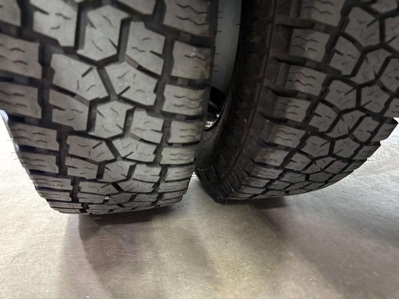 Ford F-350 SD XL Crew Cab Long Bed DRW 4WD 2024