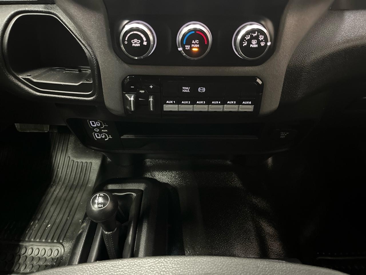 RAM 3500 Crew Cab 4WD DRW 2022