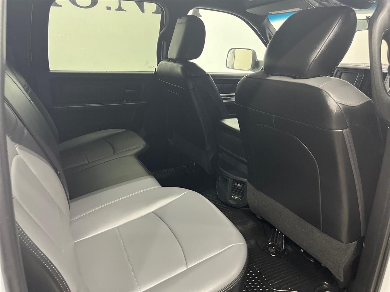 RAM 3500 Crew Cab 4WD DRW 2022
