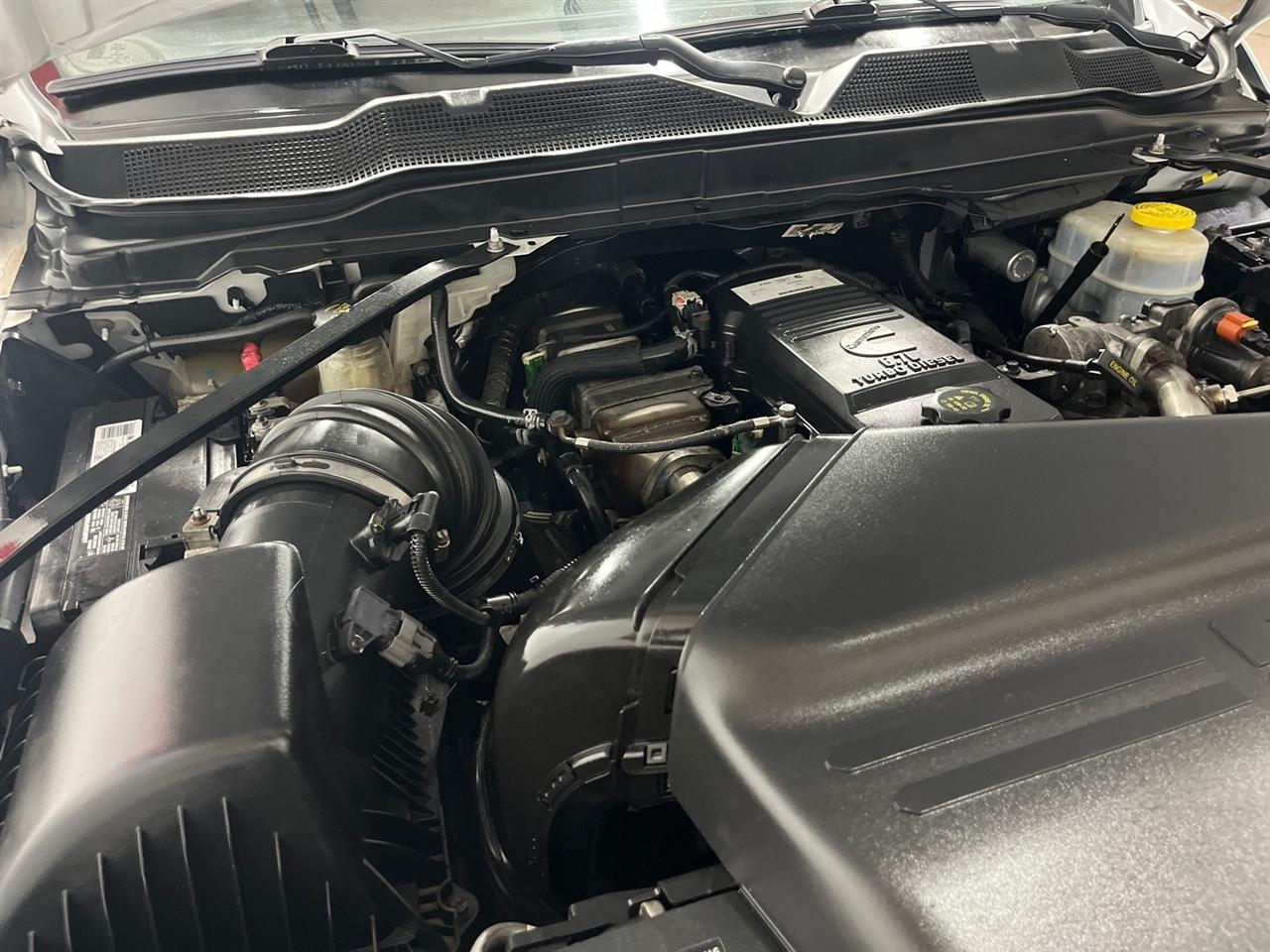 RAM 3500 Crew Cab 4WD DRW 2022
