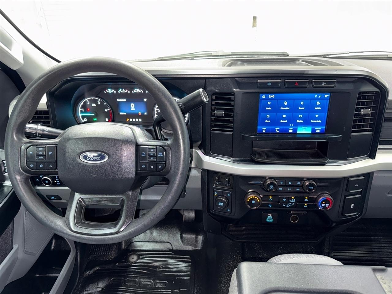 Ford F-350 SD Platinum Crew Cab Long Box 4WD DRW 2024