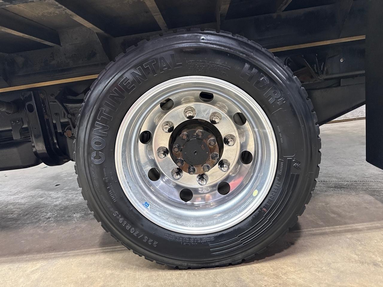 Chevrolet Silverado Medium Duty  2019