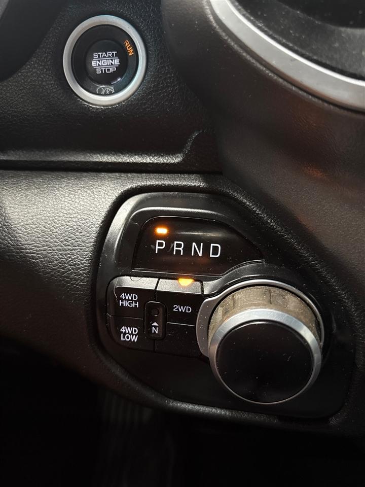RAM 2500 Tradesman Crew Cab SWB 4WD 2021
