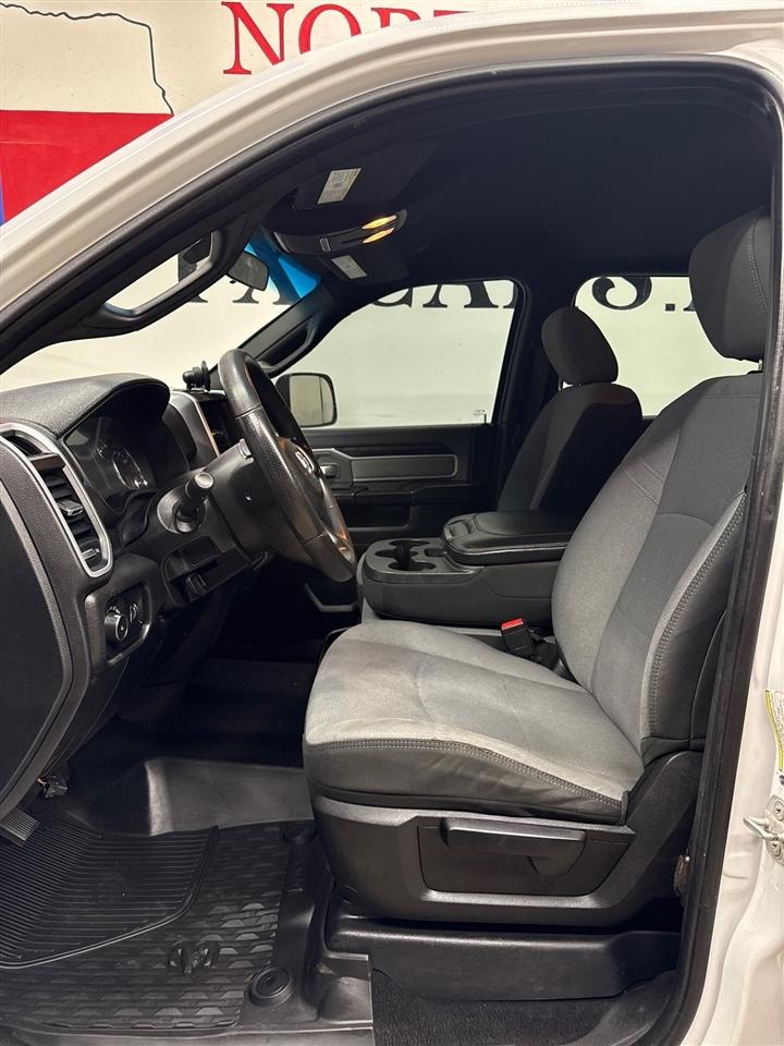 RAM 2500 Tradesman Crew Cab SWB 4WD 2021