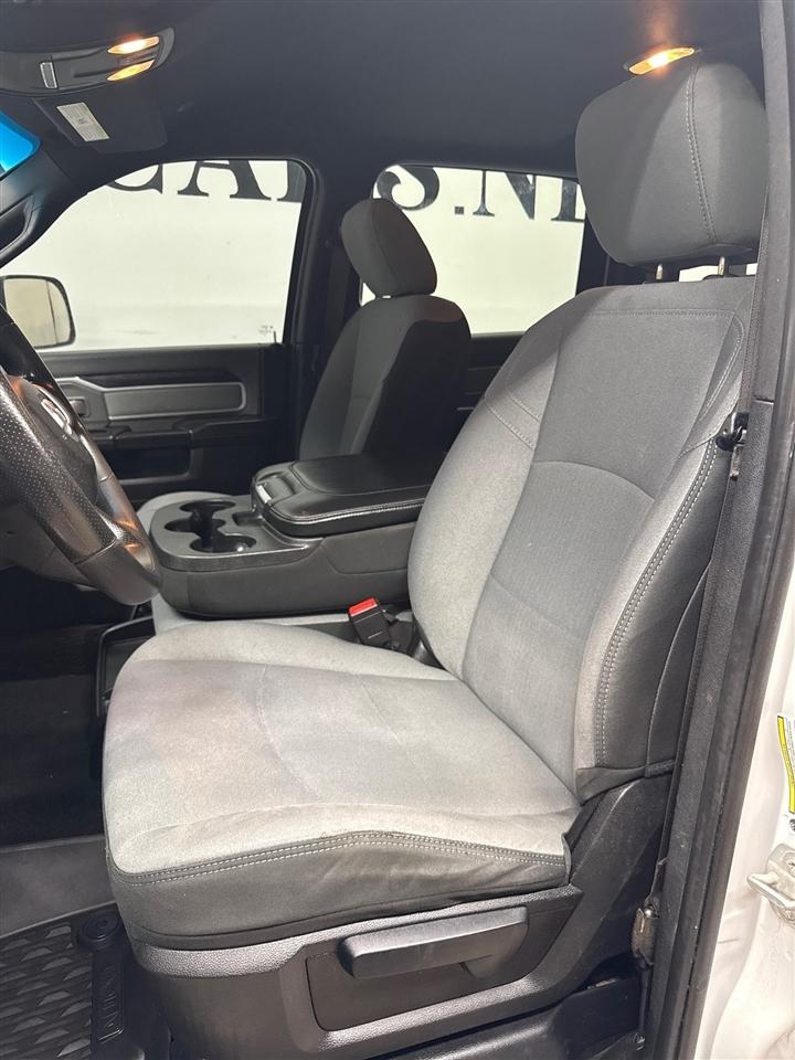 RAM 2500 Tradesman Crew Cab SWB 4WD 2021