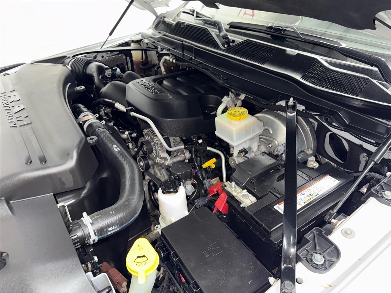 RAM 2500 Tradesman Crew Cab SWB 4WD 2021