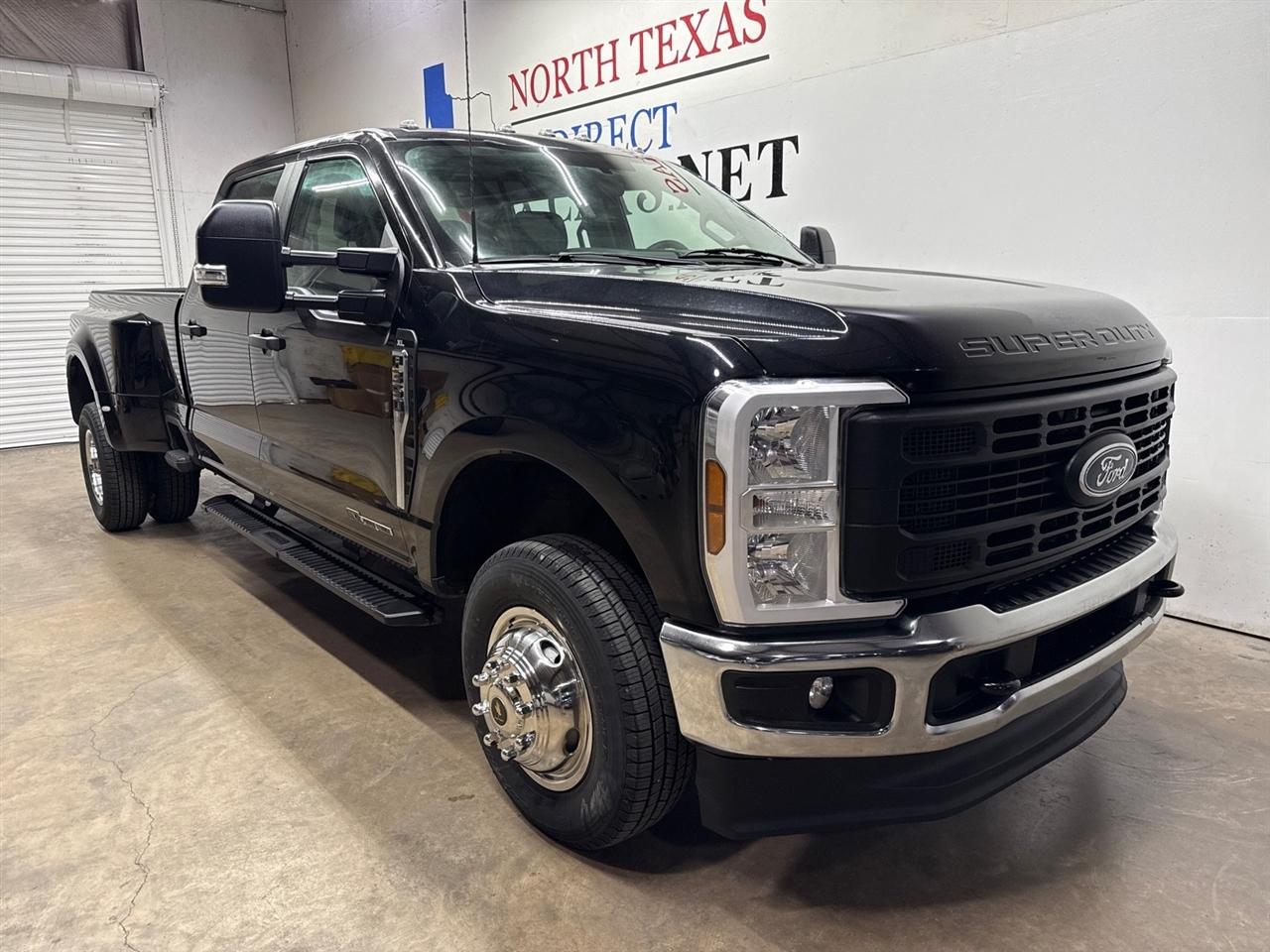 Ford F-350 SD XL Crew Cab Long Bed DRW 4WD 2024