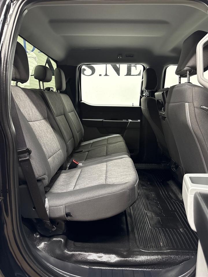 Ford F-350 SD XL Crew Cab Long Bed DRW 4WD 2024