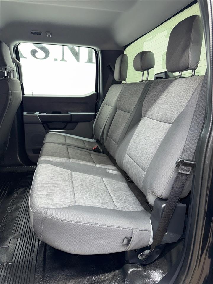 Ford F-350 SD XL Crew Cab Long Bed DRW 4WD 2024