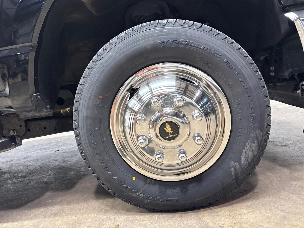 Ford F-350 SD XL Crew Cab Long Bed DRW 4WD 2024