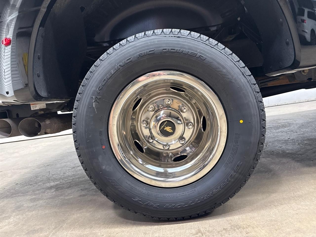 Ford F-350 SD XL Crew Cab Long Bed DRW 4WD 2024