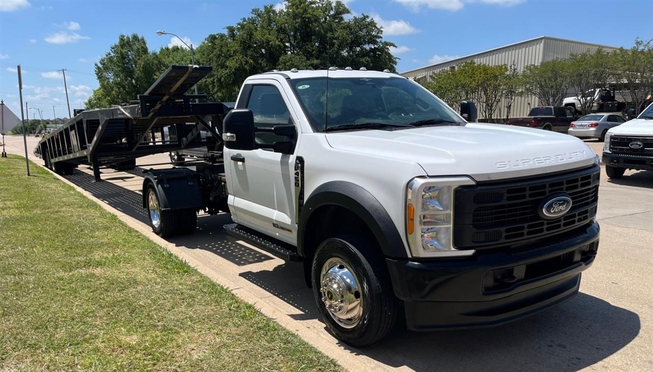 Ford F-450 SD Regular Cab DRW 4WD 2023