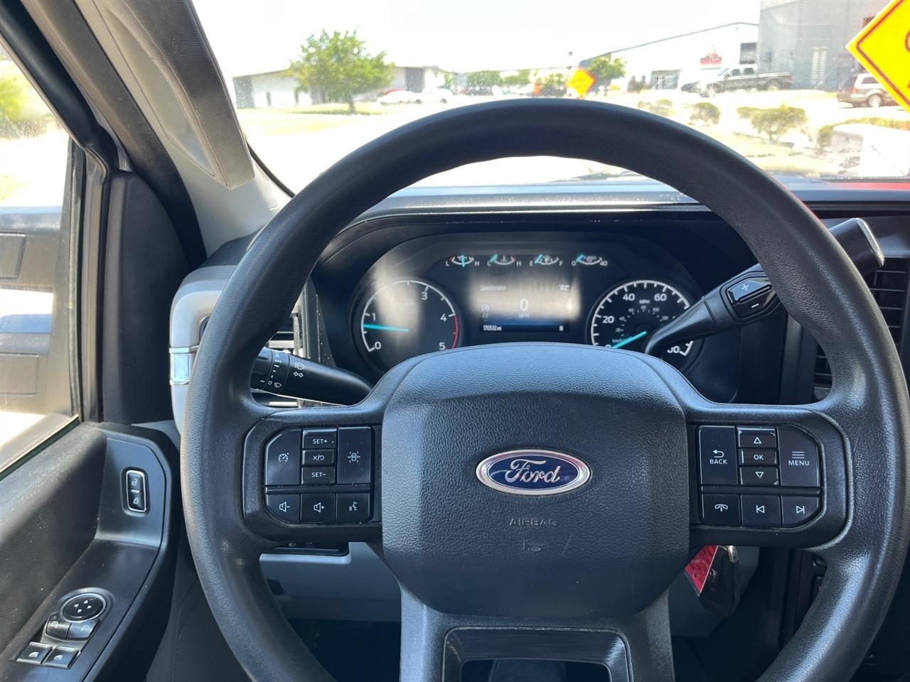 Ford F-450 SD Regular Cab DRW 4WD 2023
