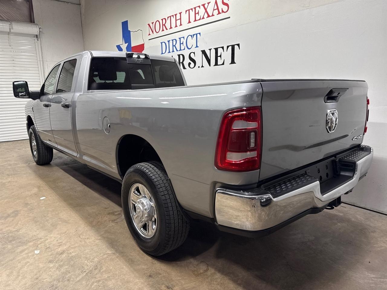 RAM 2500 Tradesman Crew Cab LWB 4WD 2024