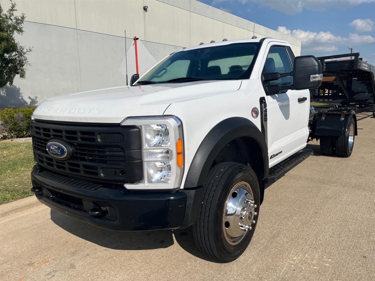 Ford F-450 SD Regular Cab DRW 4WD 2023