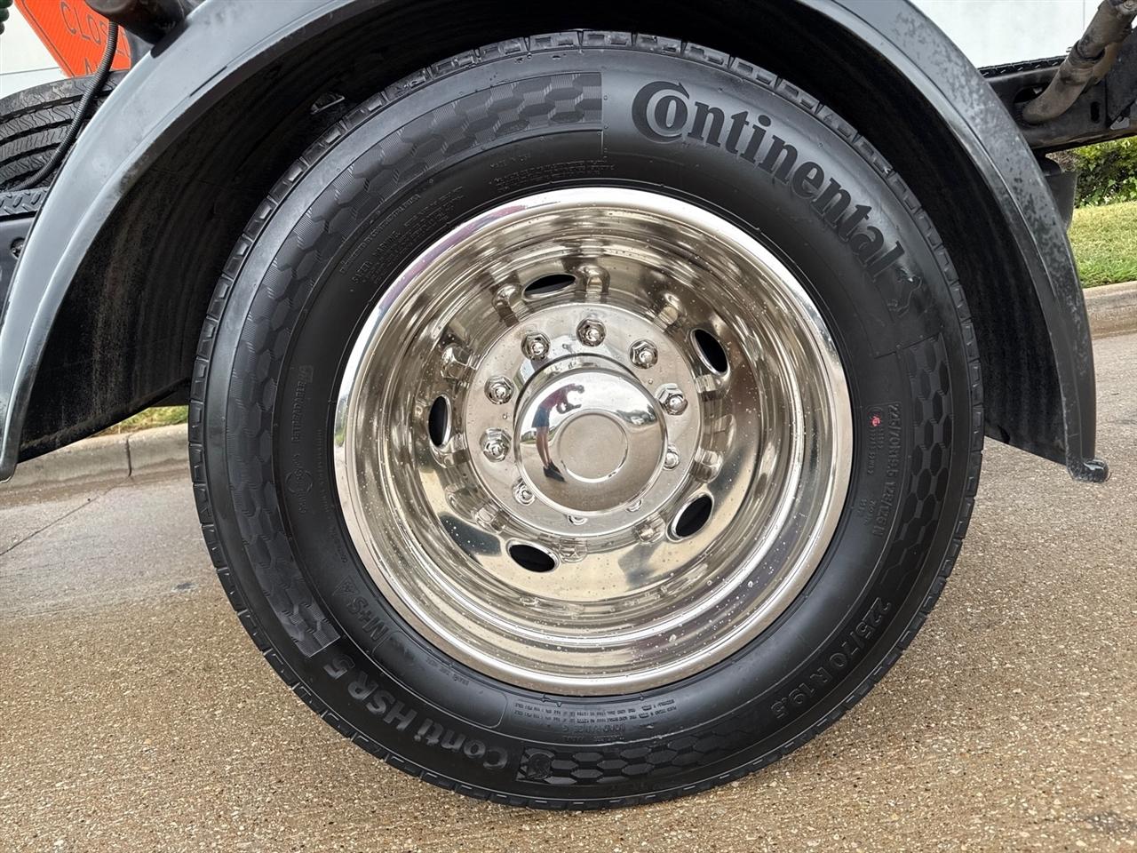 Ford F-450 SD Regular Cab DRW 4WD 2023