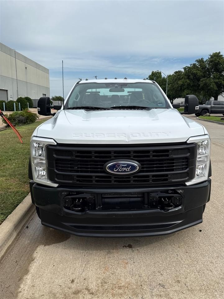 Ford F-450 SD Regular Cab DRW 4WD 2023