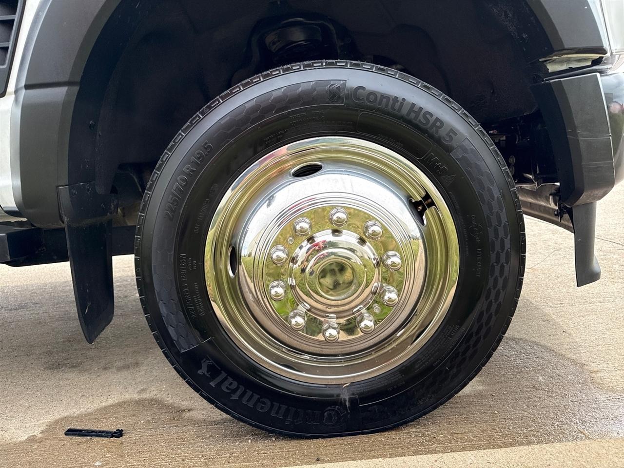 Ford F-450 SD Regular Cab DRW 4WD 2023