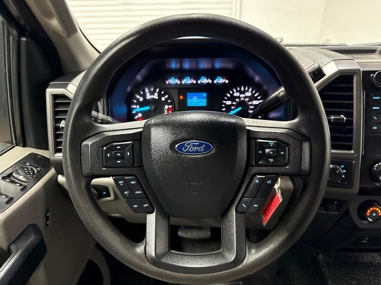 Ford F-350 SD XLT SuperCab Long Bed 4WD DRW 2021