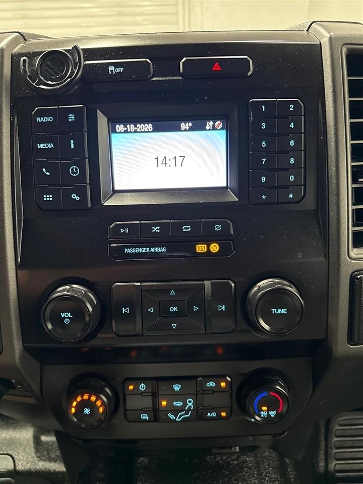 Ford F-350 SD XLT SuperCab Long Bed 4WD DRW 2021