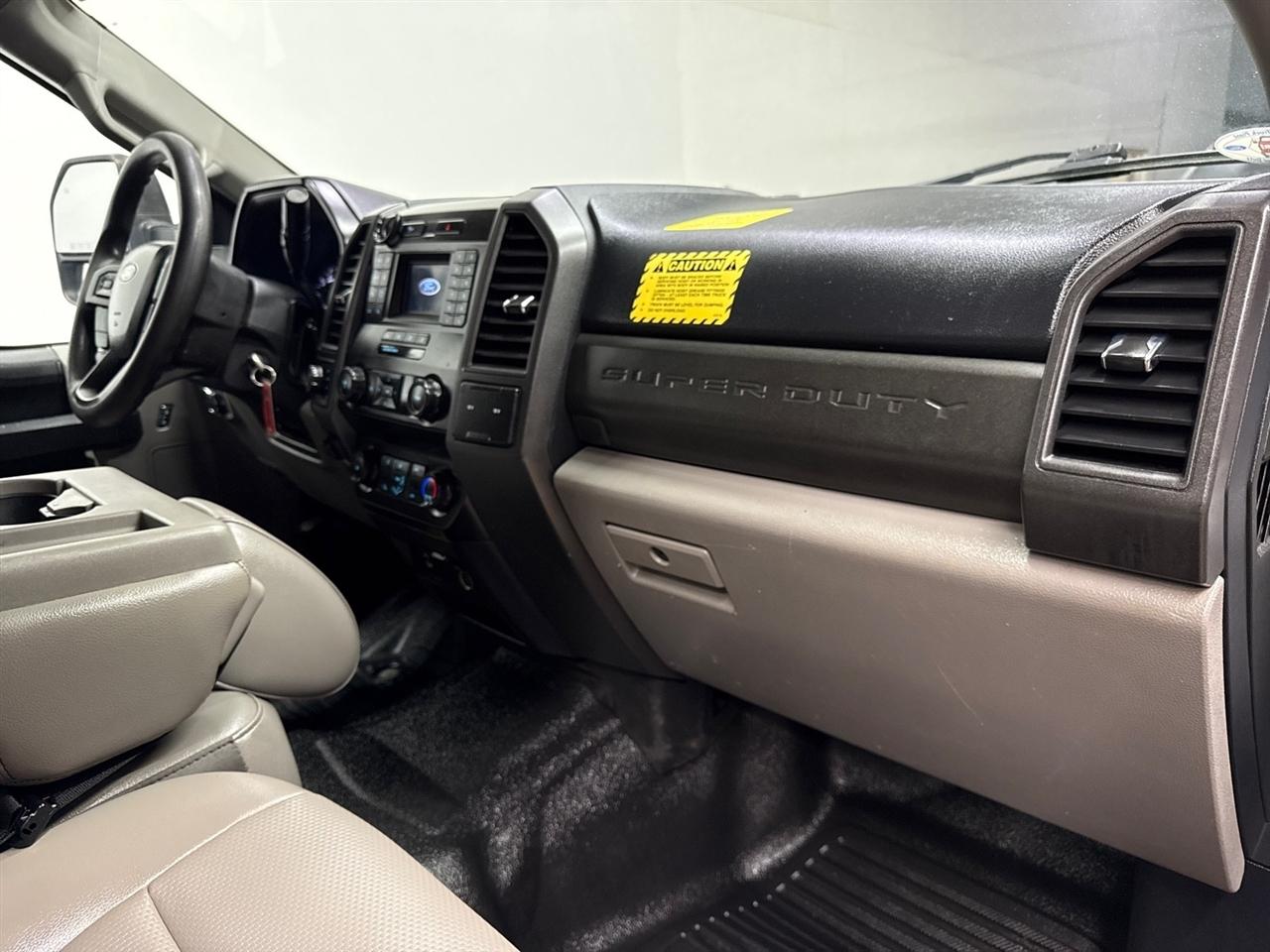 Ford F-350 SD XLT SuperCab Long Bed 4WD DRW 2021