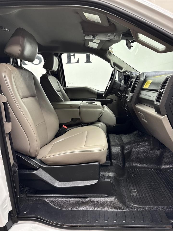 Ford F-350 SD XLT SuperCab Long Bed 4WD DRW 2021