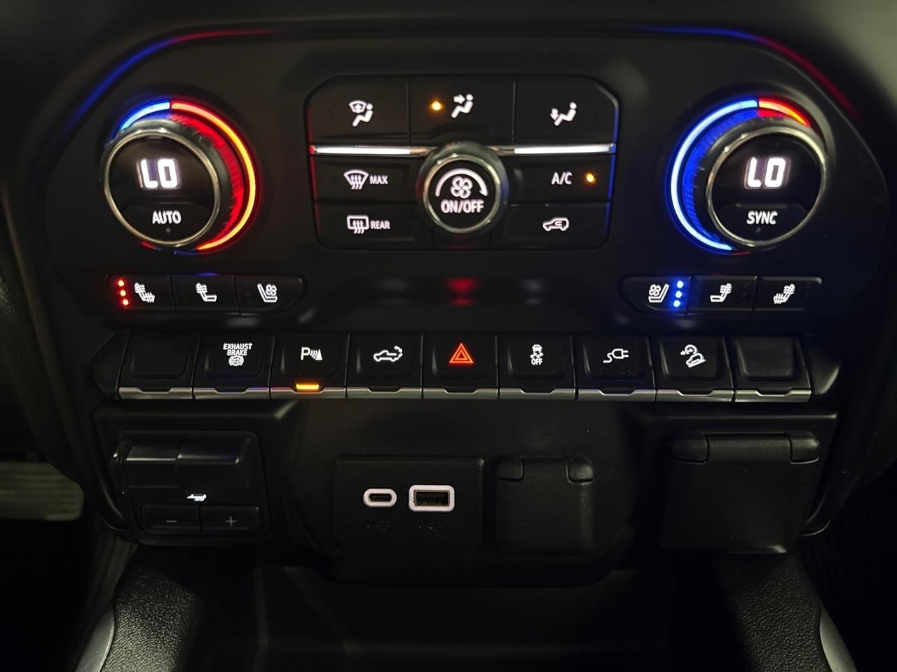 Chevrolet Silverado 2500HD LTZ Crew Cab Short Box 4WD 2021