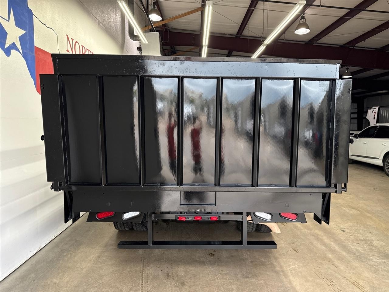 RAM 5500 Regular Cab 4WD DRW 2022