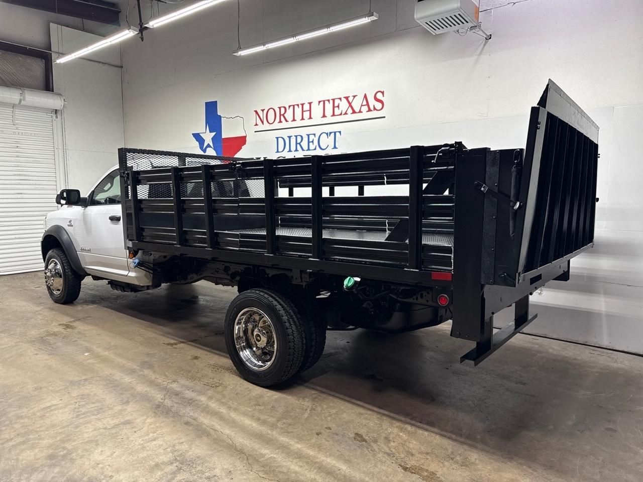 RAM 5500 Regular Cab 4WD DRW 2022