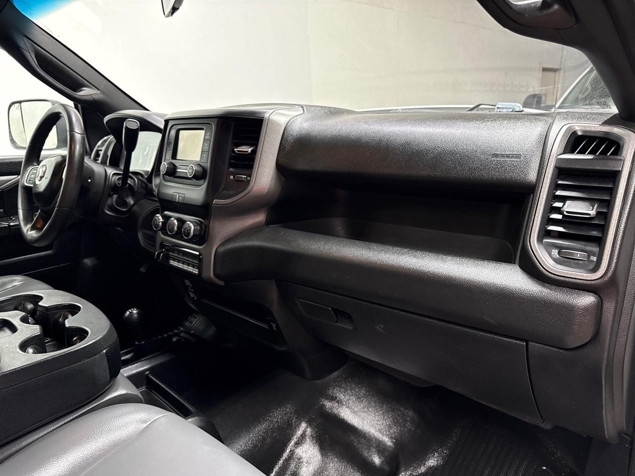 RAM 5500 Regular Cab 4WD DRW 2022