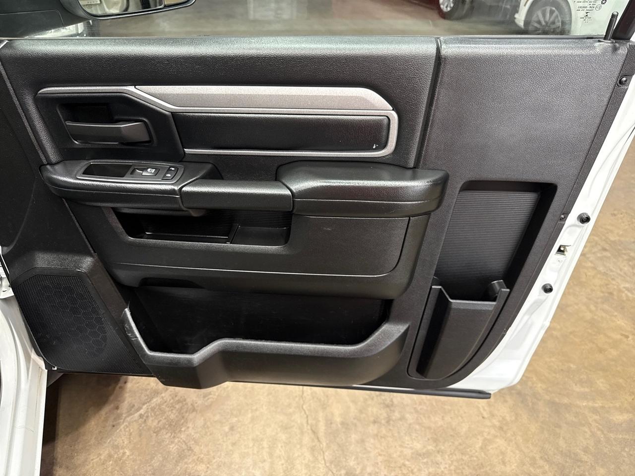 RAM 5500 Regular Cab 4WD DRW 2022